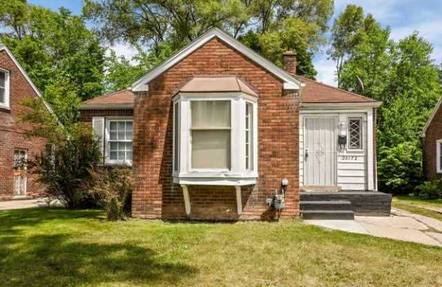 20172 Gallagher St photos photos