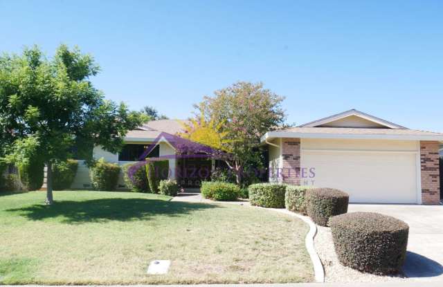Bright 3 Bed 2 Bath 1,866sqft Carmichael Home with Pool photos photos