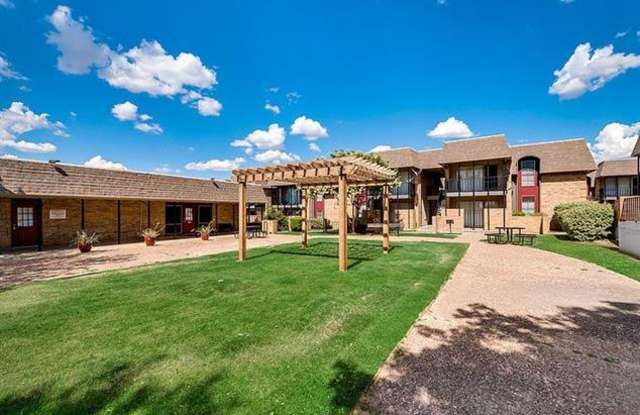6327 Woodway Drive Gallery 3
