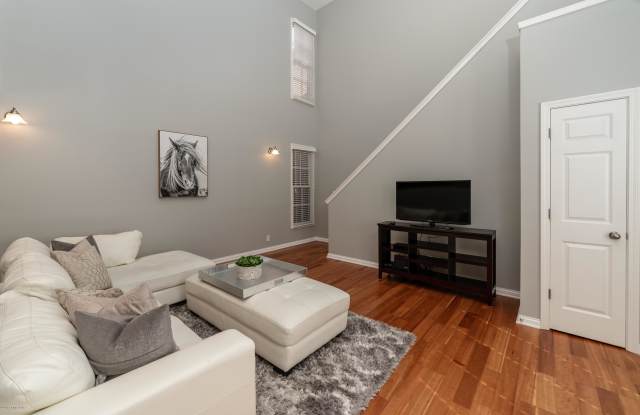 10603 Norton Commons walk Gallery 4