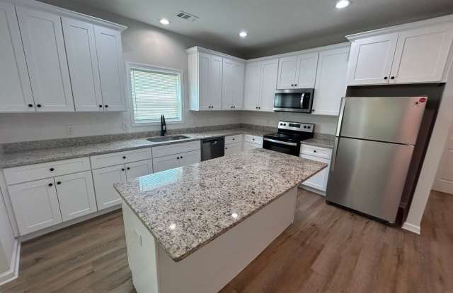 PRE-LEASING FOR AUGUST 9TH 2027! Gallery 3