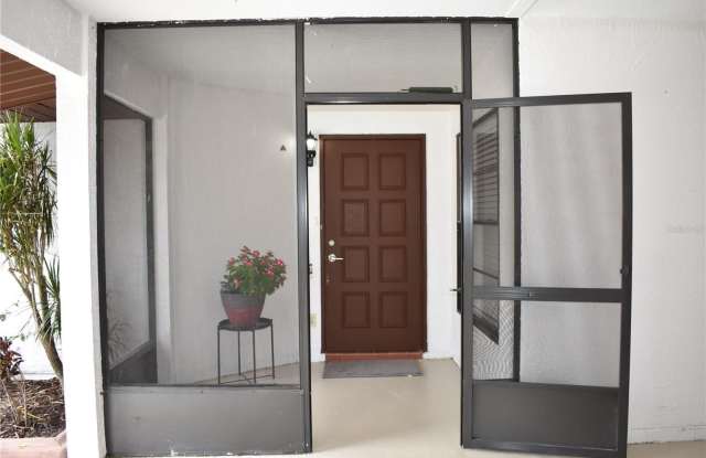 1702 AURA Court Gallery 2