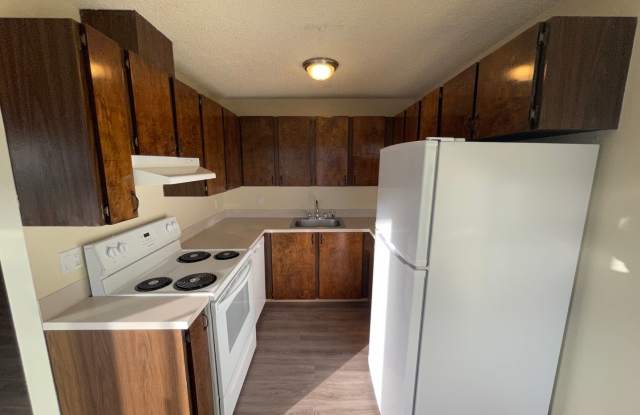 Pacific Manor Apartments Gallery 2