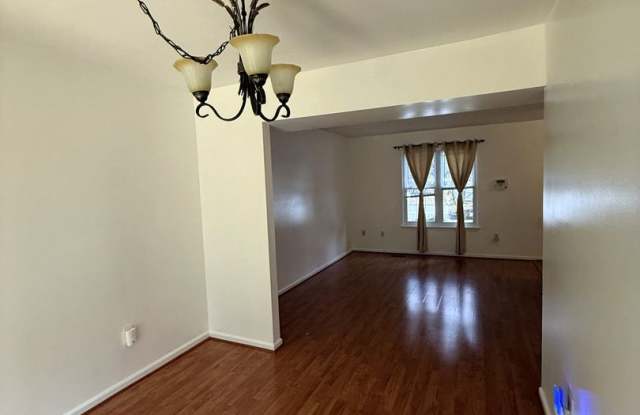 Wellington Valley End-Unit Townhome | Wooded Views, Deck & Finished Walk-Out Basement Gallery 4