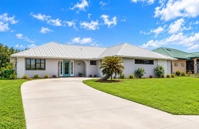 1309 SE Coral Reef Street Gallery 2
