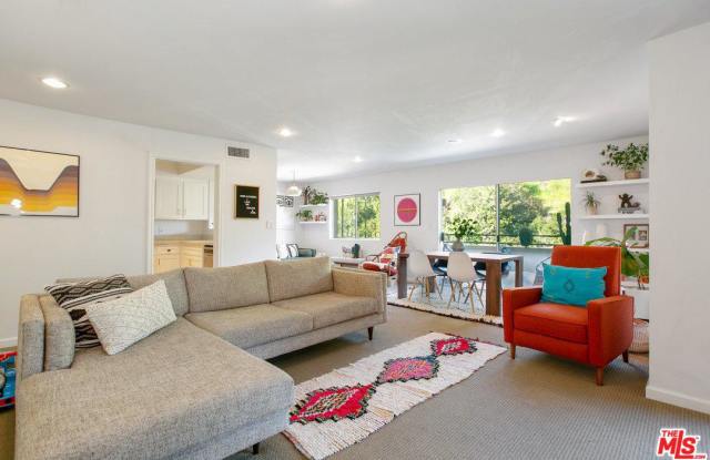 6736 HILLPARK Drive Gallery 2