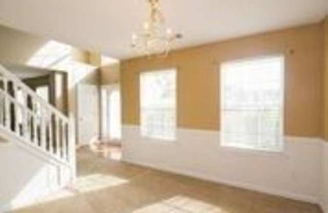4644 Glider Circle Gallery 3
