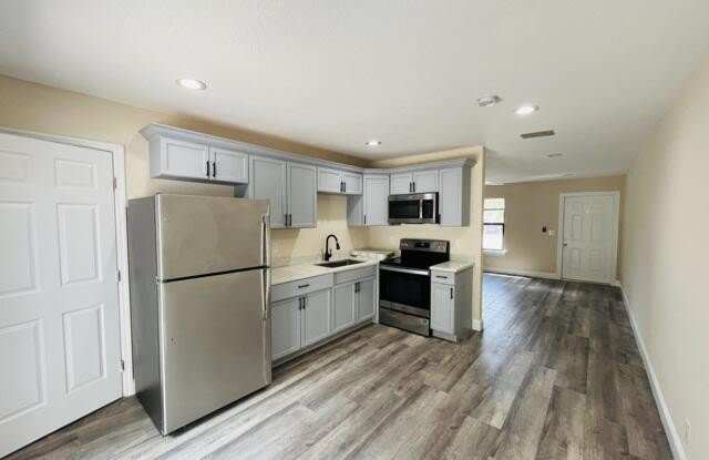 4195 Sanders Drive photos photos