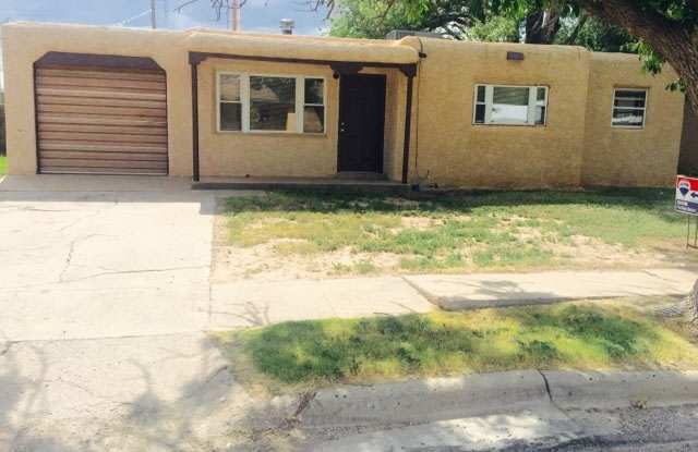 HOME NEAR UNIVERSITY NEW CARPET photos photos