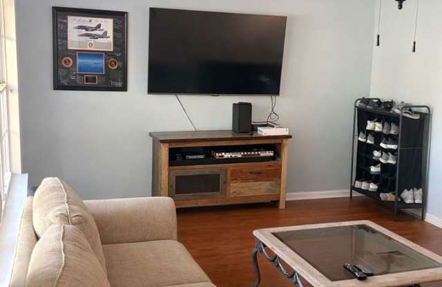 Three Bedroom Townhome Available! Gallery 3