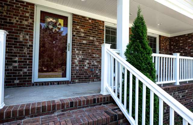 104 Dorchester Lane Gallery 4