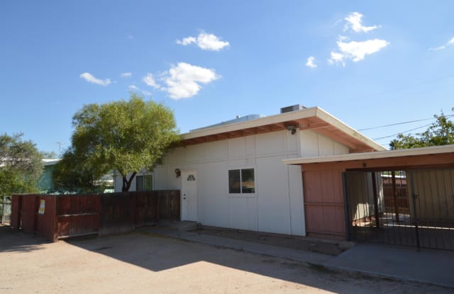 2050 E 32nd Street - 2050 East 32nd Street, Tucson, AZ 85713