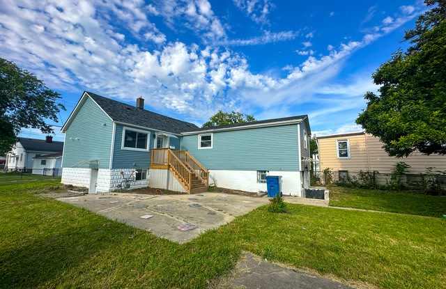 646 Frances Street - 646 Frances Street, Phoenix, IL 60426