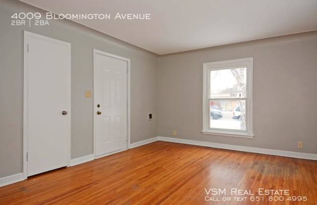 4009 Bloomington Avenue Gallery 3