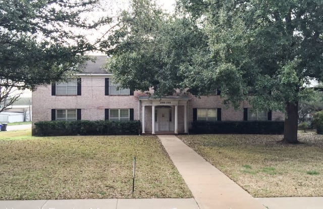2906 Austin Avenue - 2906 Austin Ave, Waco, TX 76710