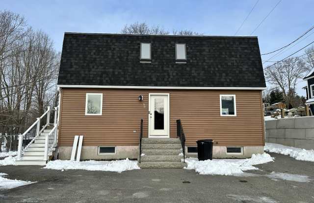 34 Windsor Street - 2 photos photos