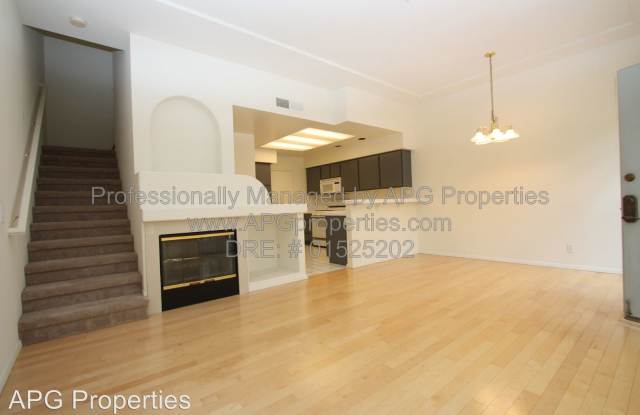 16 Anacapa Ct. Gallery 4