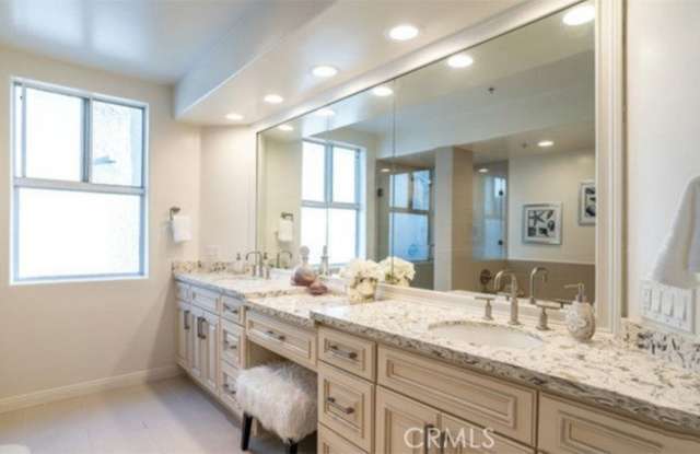 1819 Holmby Avenue photos photos