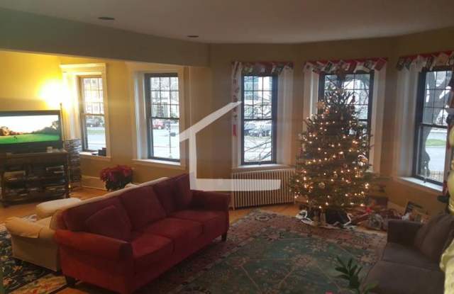 Fantastic Packards Corner Apt (No Undergrads, sorry!) w Laundry in Unit!  Exposed Brick, Ht and HW Included.  NO PETS photos photos