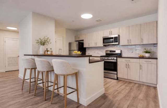 416 Highland Ave - 426 photos photos