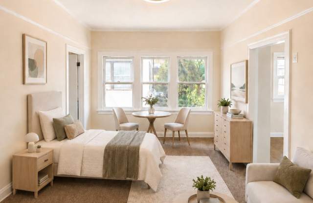 832 Edinburgh Ave photos photos