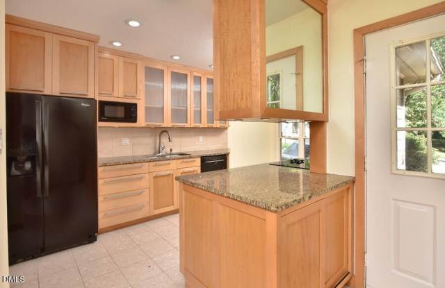 102 Mallard Court Gallery 3