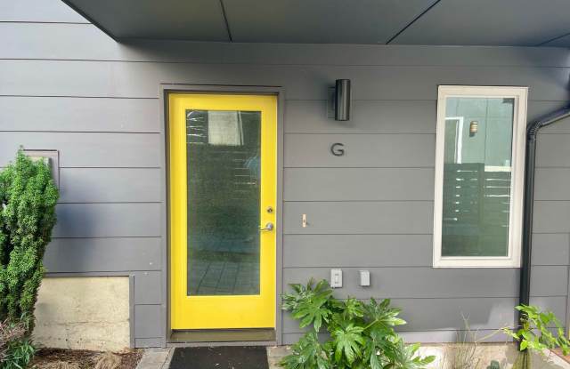 4 Star Green Built 2-Bedroom, 2-Bath Townhome photos photos