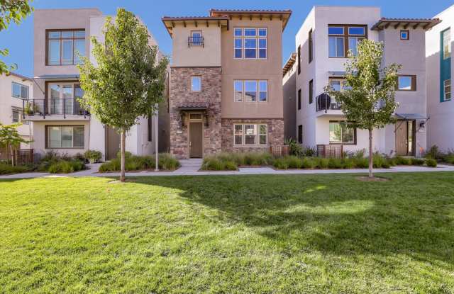 MODERN LUXURY IN SCENIC COMMUNICATIONS HILL LIGHT-FILLED INTERIORS WITH GREENBELT VIEWS photos photos