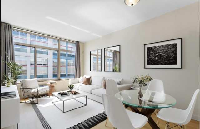 10 REGENT ST photos photos