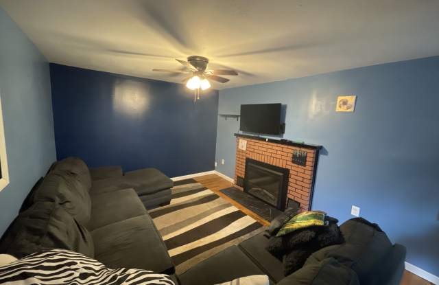 203 Hinsdale Road Gallery 2