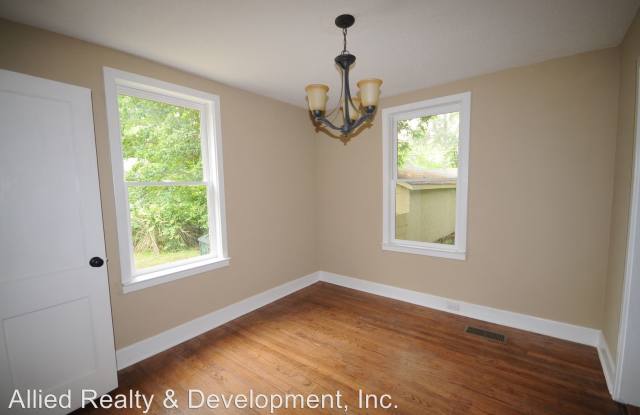 85 Springbrook Gallery 2