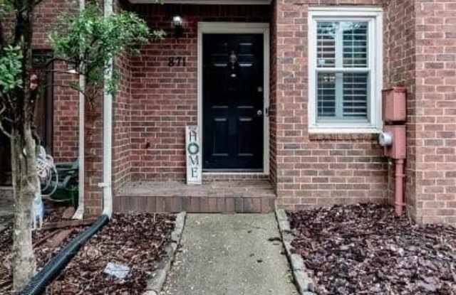 871 Lenox Oaks Circle NE Gallery 3