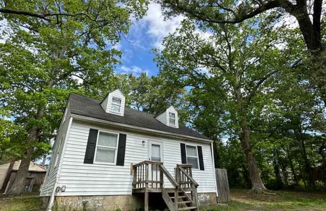 Spacious 3 Bedroom, 1 Bathroom House on quiet street photos photos Spacious 3 Bedroom, 1 Bathroom House on quiet street photos photos