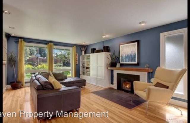 1014 S 198th Pl Gallery 3