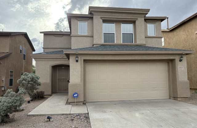 Convenient Location Three bedroom 2.5 baths 2 car garage - 6952 South Goshawk Drive, Tucson, AZ 85756