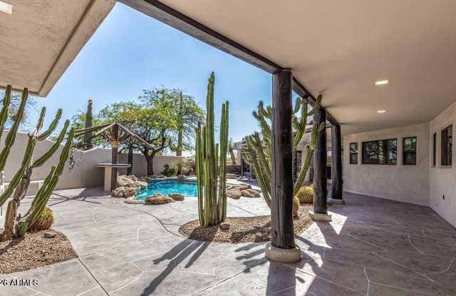 30600 N PIMA Road Gallery 1