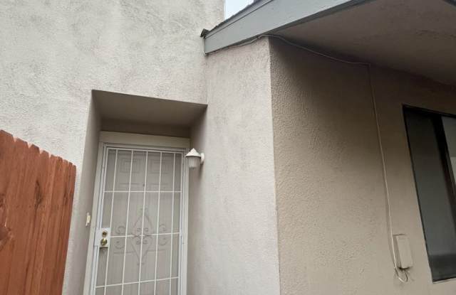 3816 - 2721 West Mission Court, Visalia, CA 93277