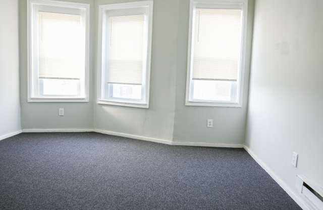 2864-3 Rayner Ave. Gallery 2