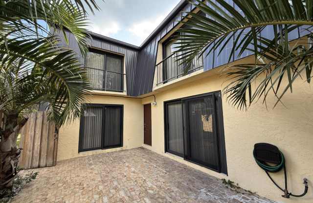 2471 Waterside Drive photos photos