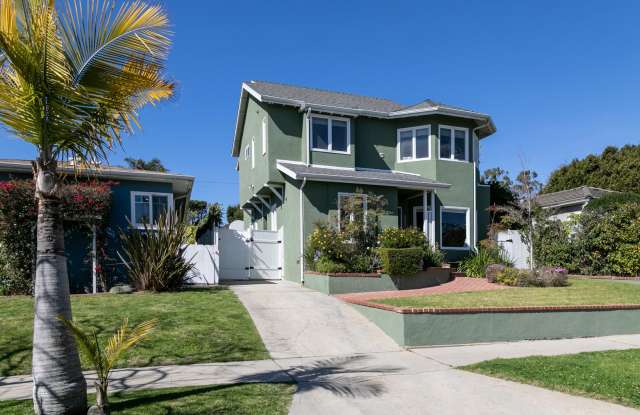 MODERN ARCHITECTURE W/ BEACH CHARM: BRIGHT & AIRY, 4BR3BA, 2-STORY HOME W/ OPEN & BRIGHT LIVING SPACE & LARGE YARD W/ DECK & JACUZZI LESS THAN A BLOCK TO LMU, CLOSE TO PARK, SHOPPING, LAX & 10 MINS TO BEACH! photos photos