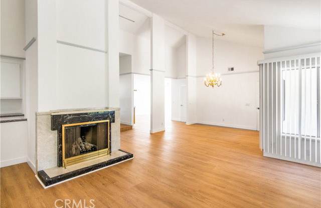17473 Golden Lane Gallery 2