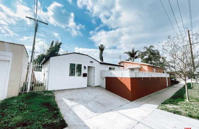 2450 W 60th Street photos photos