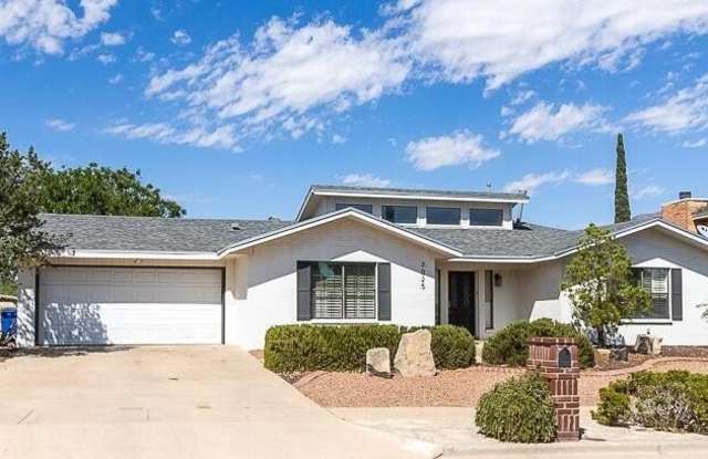 7025 SAN MARINO Drive Gallery 1