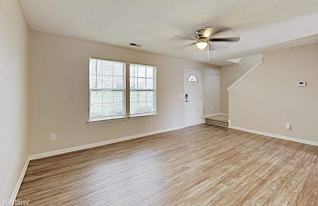 5302 Tucker Phillips Drive Gallery 4