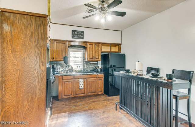 1503 Darling Avenue Gallery 3