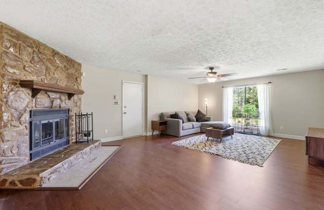 3 Bed 2 Bath Home with Flex Spaces Gallery 4
