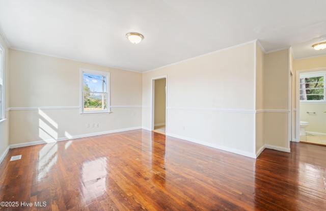 2272 Onslow Drive Gallery 3