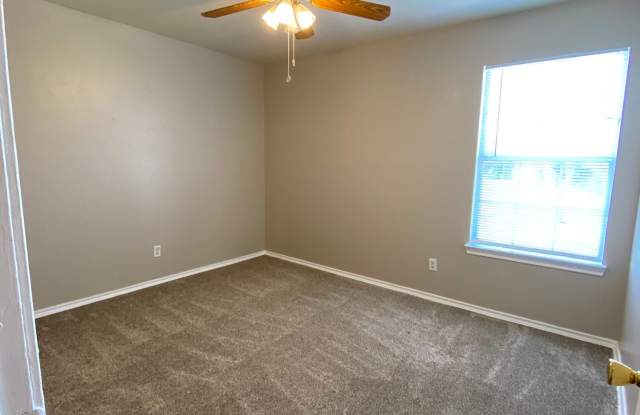 2 Bedroom 1 Bathroom Duplex photos photos