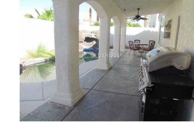 7842 W GILMORE Avenue photos photos