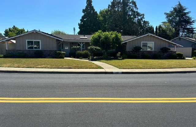 Gorgeous 4 bed/3 bath home in Walnut Creek - 161 Warwick Drive, Walnut Creek, CA 94598
